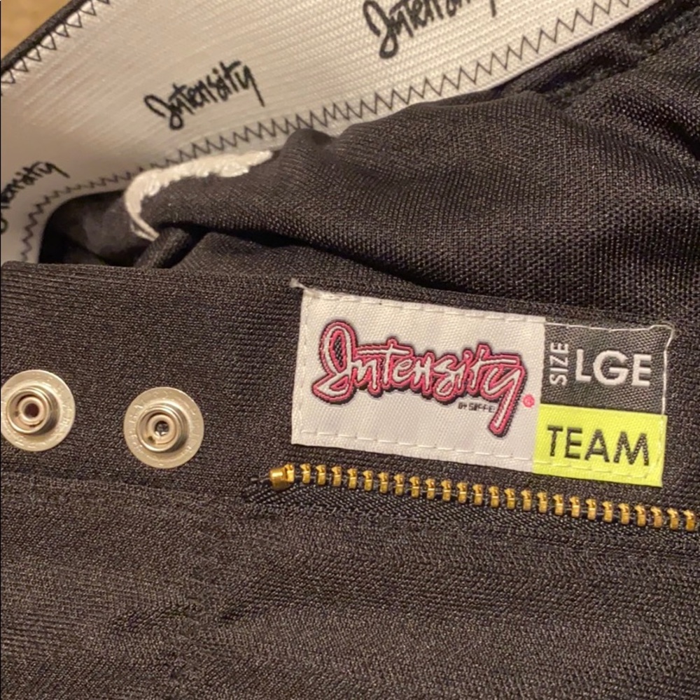 Intensity Softball pants - Picture 3 of 4